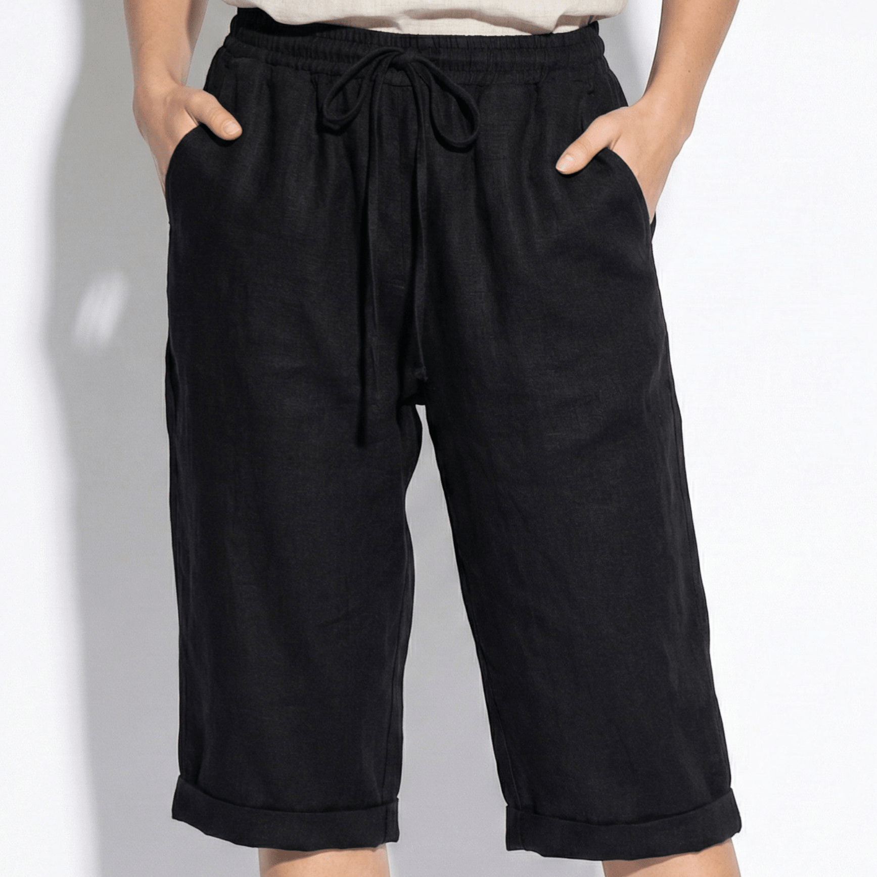 Alice - Women's Knee - Length Shorts with Drawstring - Shorts Women - Black - Jones & Smith