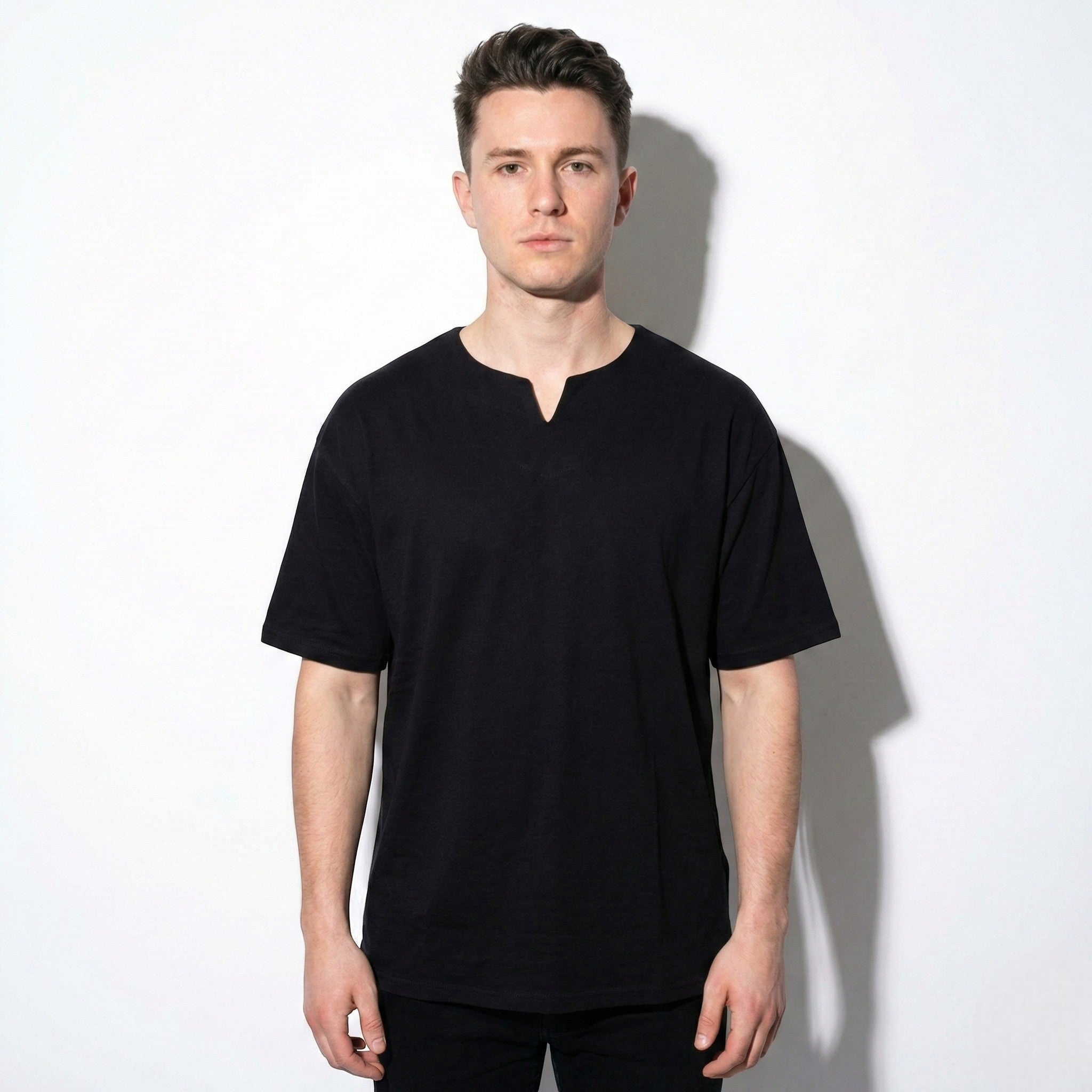 Arthur - Men's Notch Neck Short Sleeve Top - Poloshirt - Black - Jones & Smith