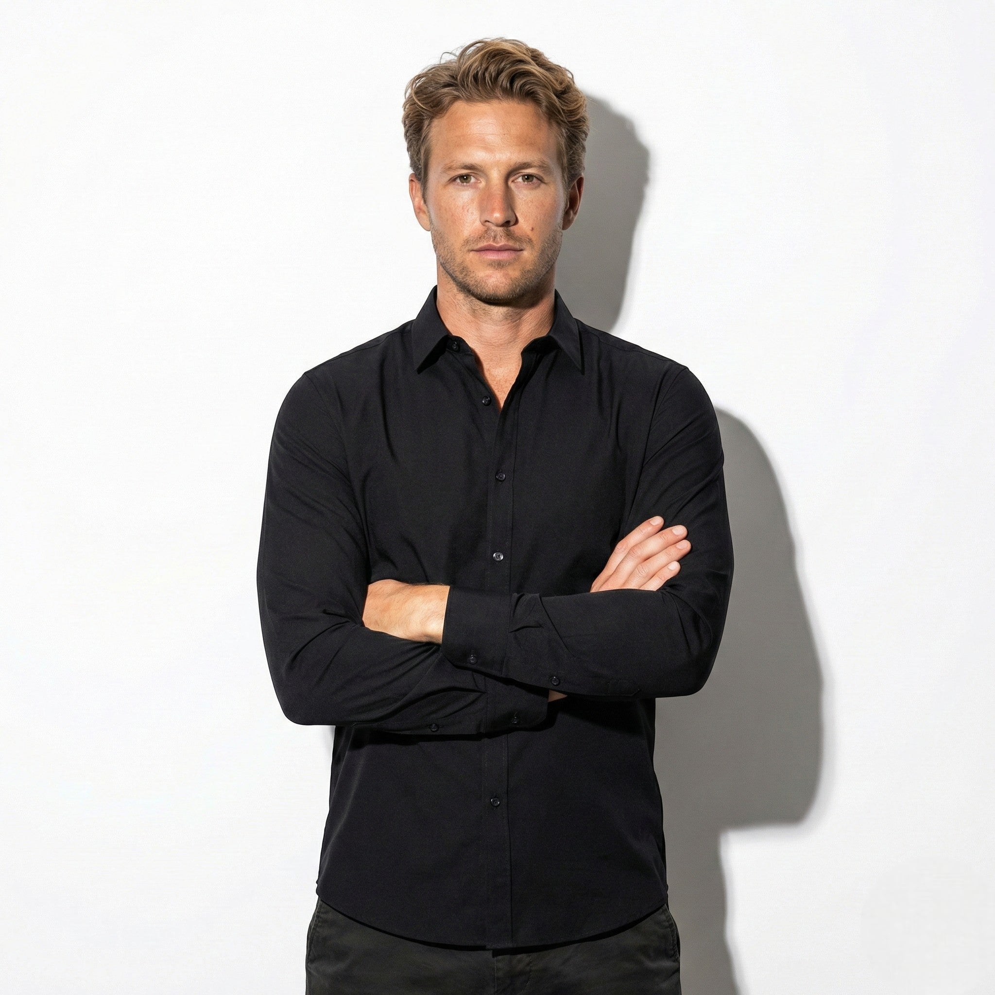 Arthur - Men's Slim Fit Shirt with Contrast Buttons - Long Sleeve Polo Shirt - Black - Jones & Smith