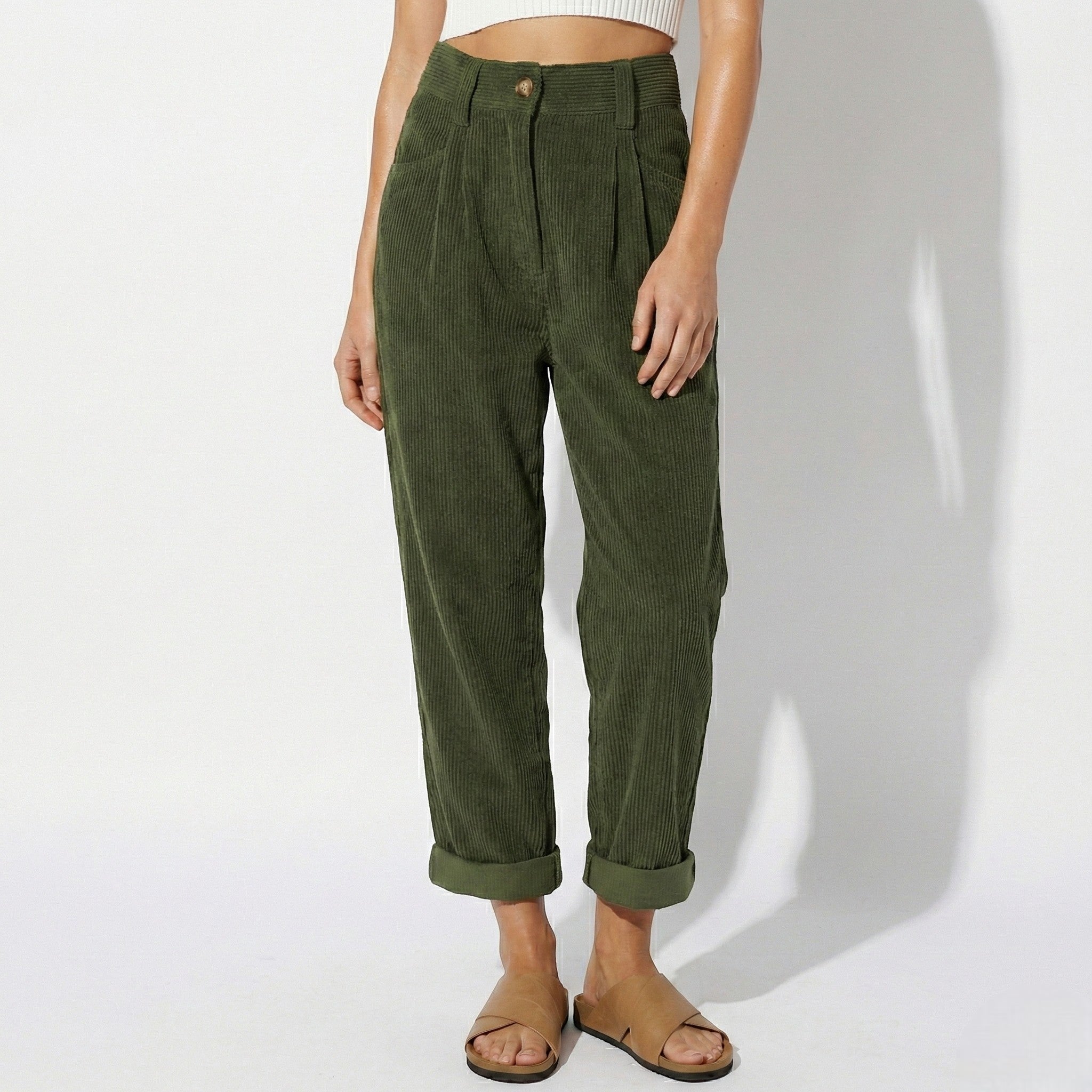Beatrice - Women's High Waisted Corduroy Trousers - Trouser - Green - Jones & Smith