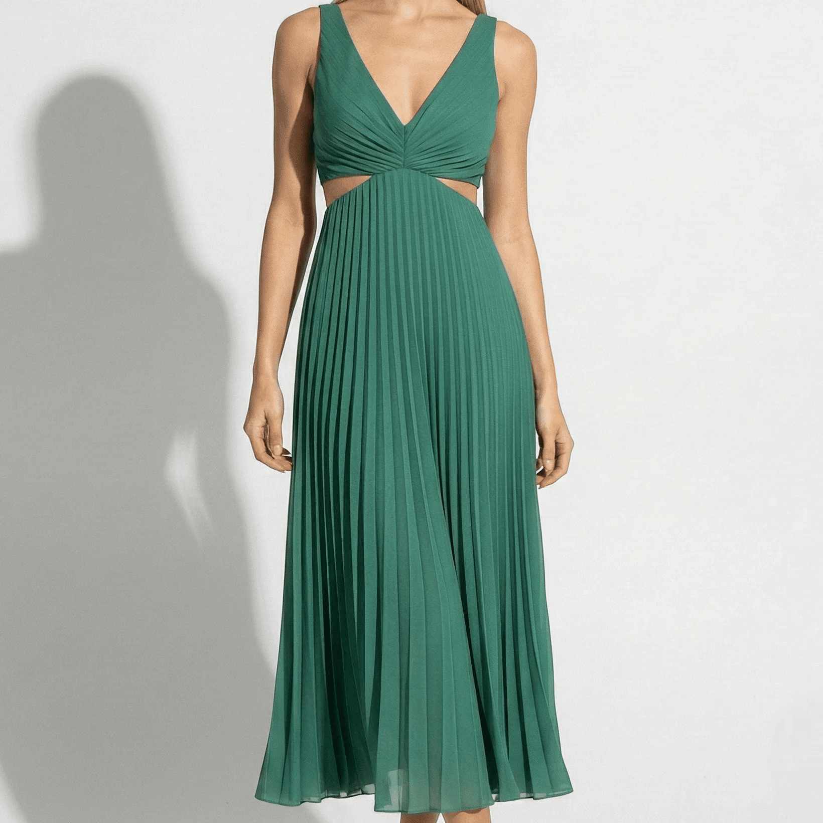Caroline - Women's Pleated V - Neck Skirt Dress - Dress - Green - Jones & Smith
