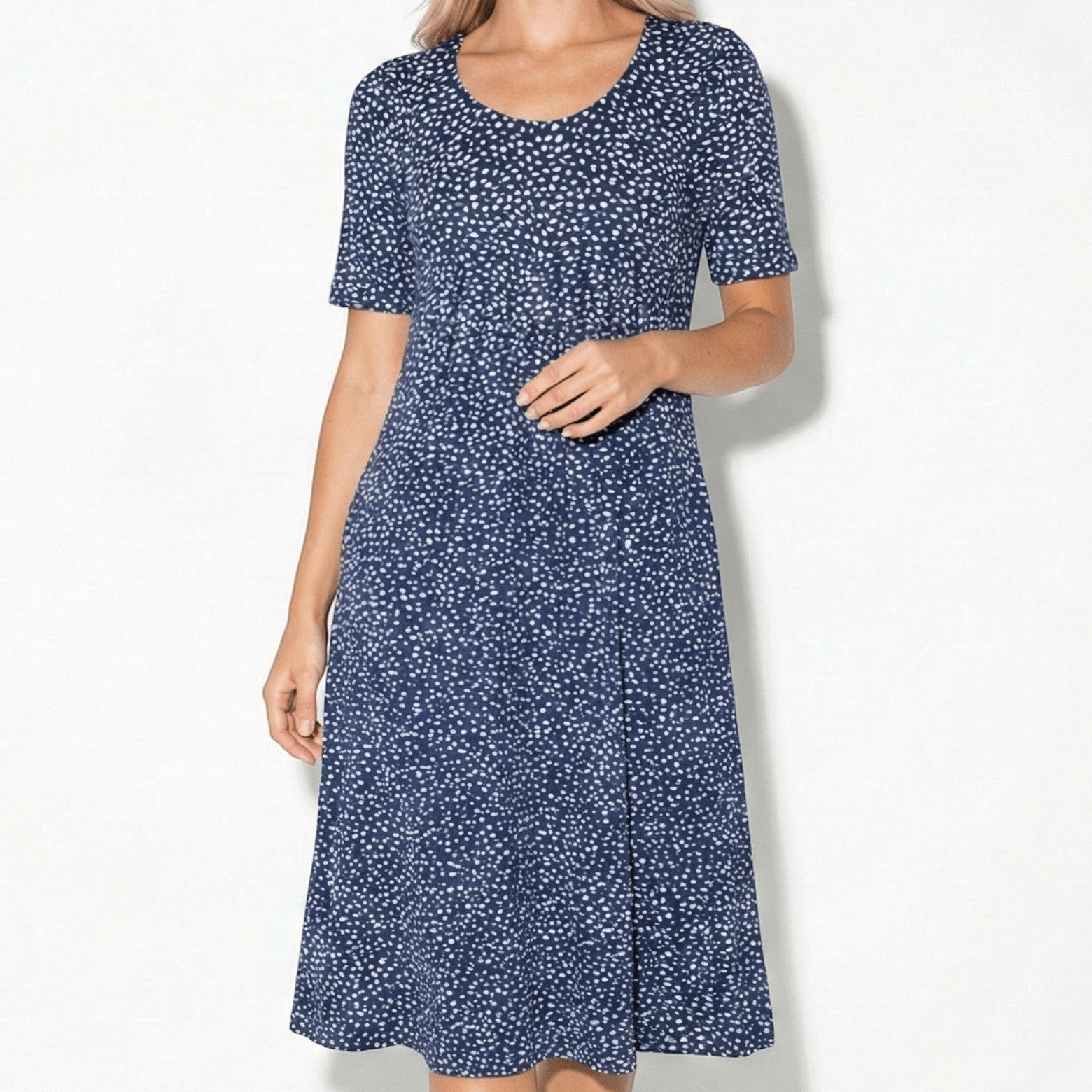 Daisy - Women's Floral Midi Dress with Short Sleeves - Dress - Blue Polka Dots - Jones & Smith