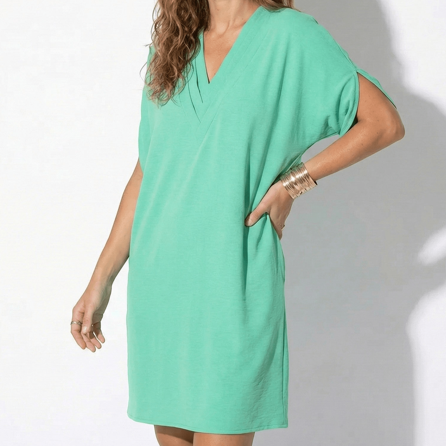 Emma - Women’s V Neck Dress with Relaxed Fit and Short Sleeves - Dress - Green - Jones & Smith