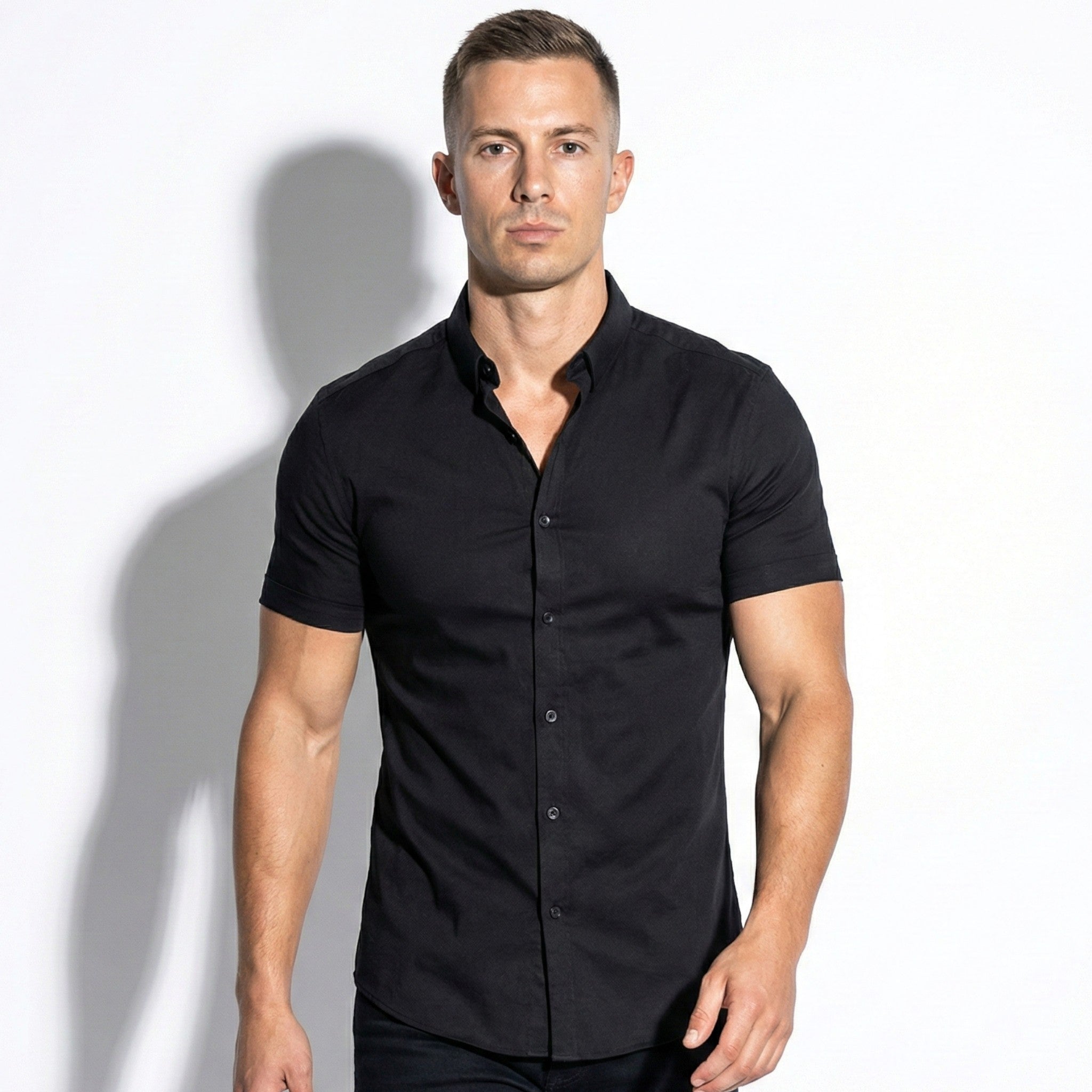 Gerald - Men's Slim - Fit Short Sleeve Shirt with Button Front - Shirts - Black - Jones & Smith