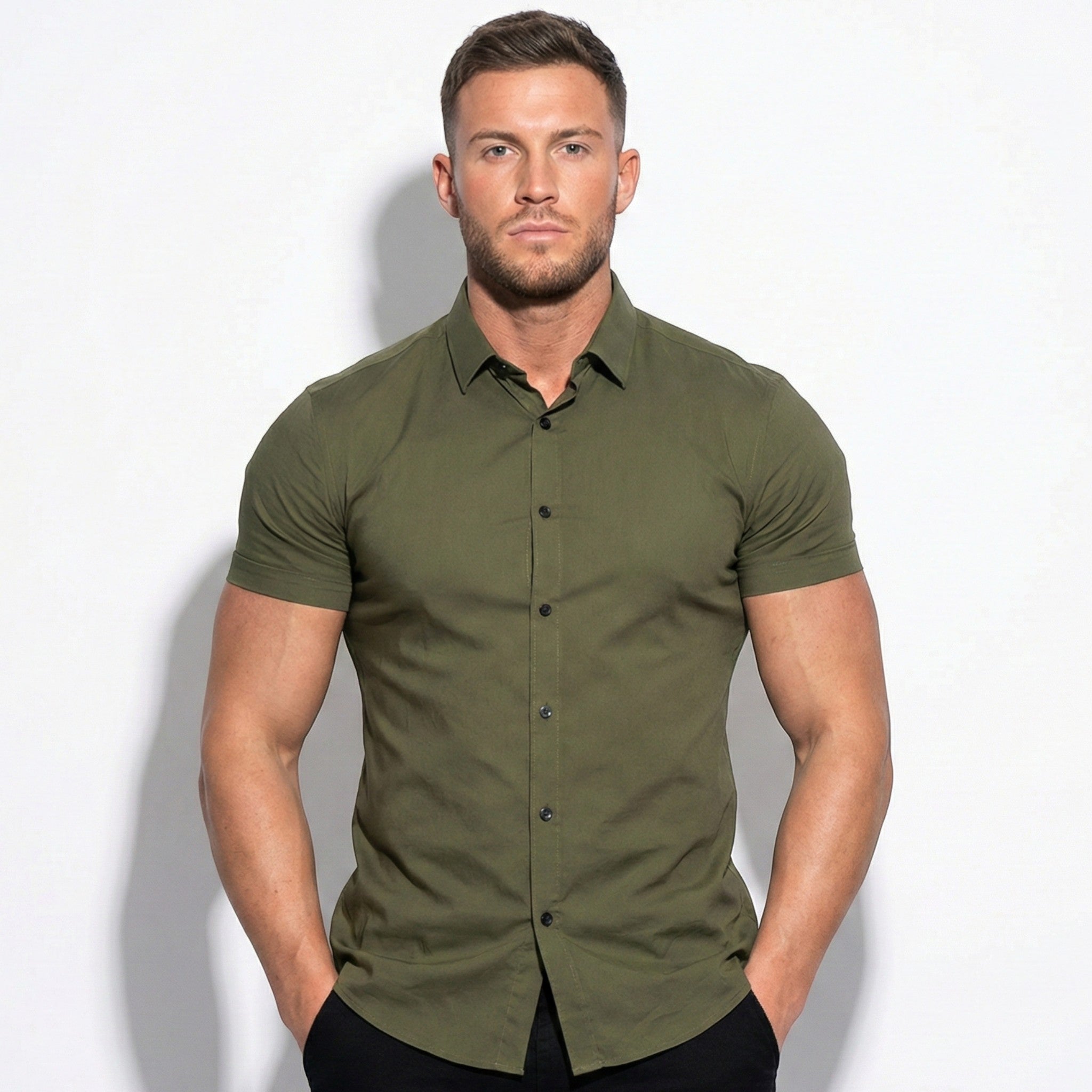 Gerald - Men's Slim - Fit Short Sleeve Shirt with Button Front - Shirts - Army Green - Jones & Smith
