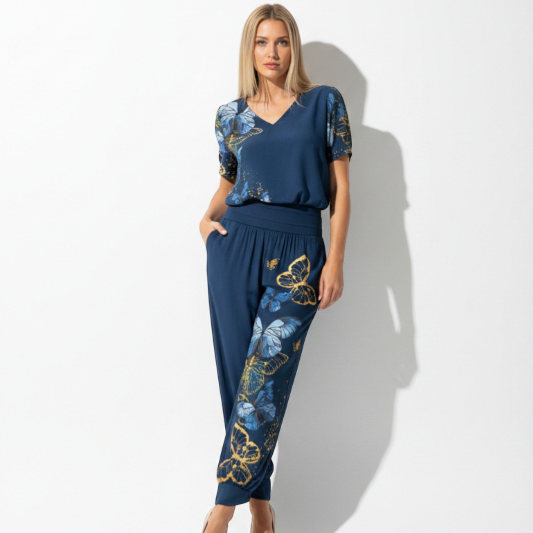 Harriet - Women's Fashionable Blouse and Trousers Set - Sets - Blue - Jones & Smith