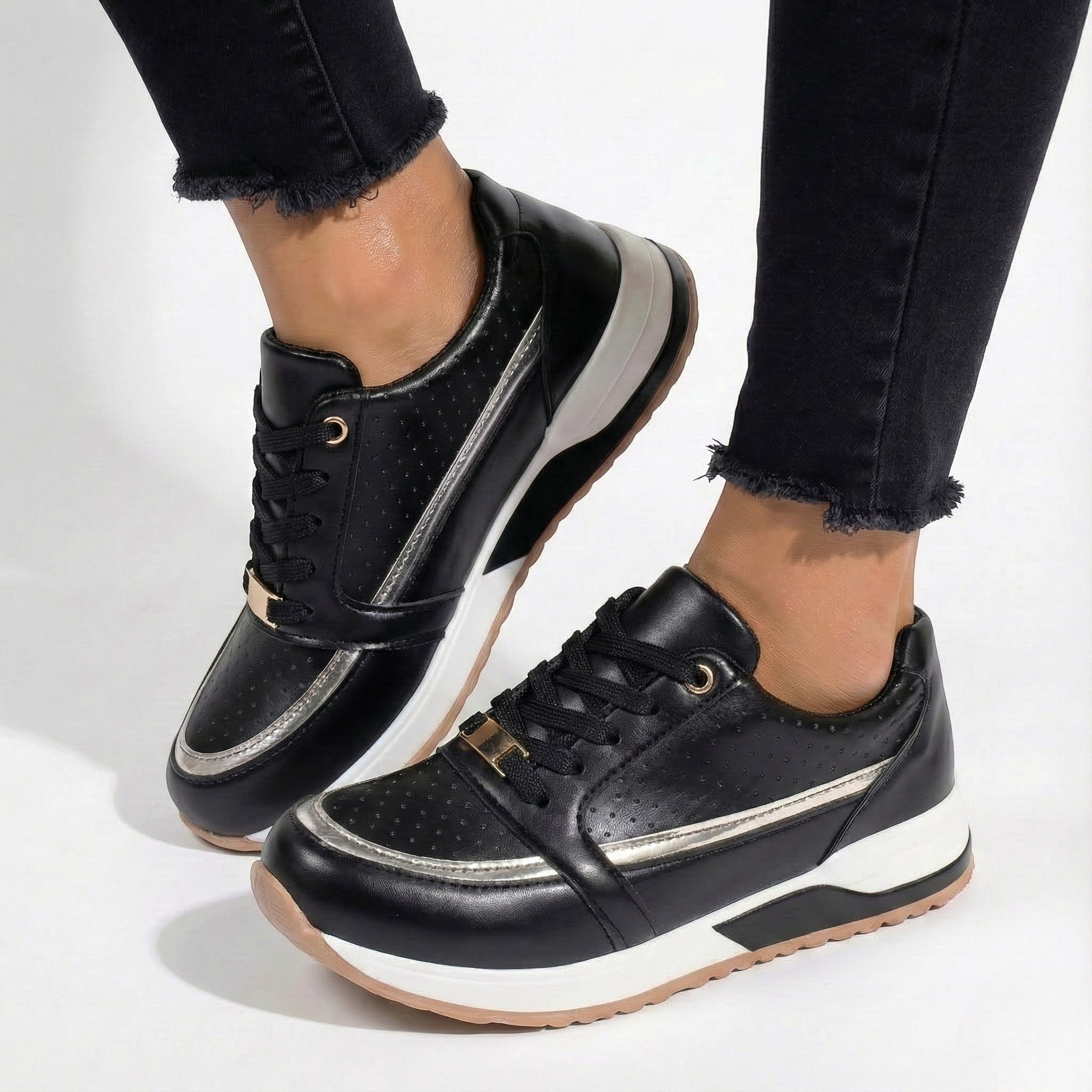 Katie - Women's Lightweight Breathable Walking Sneakers - Shoes - Black - Jones & Smith