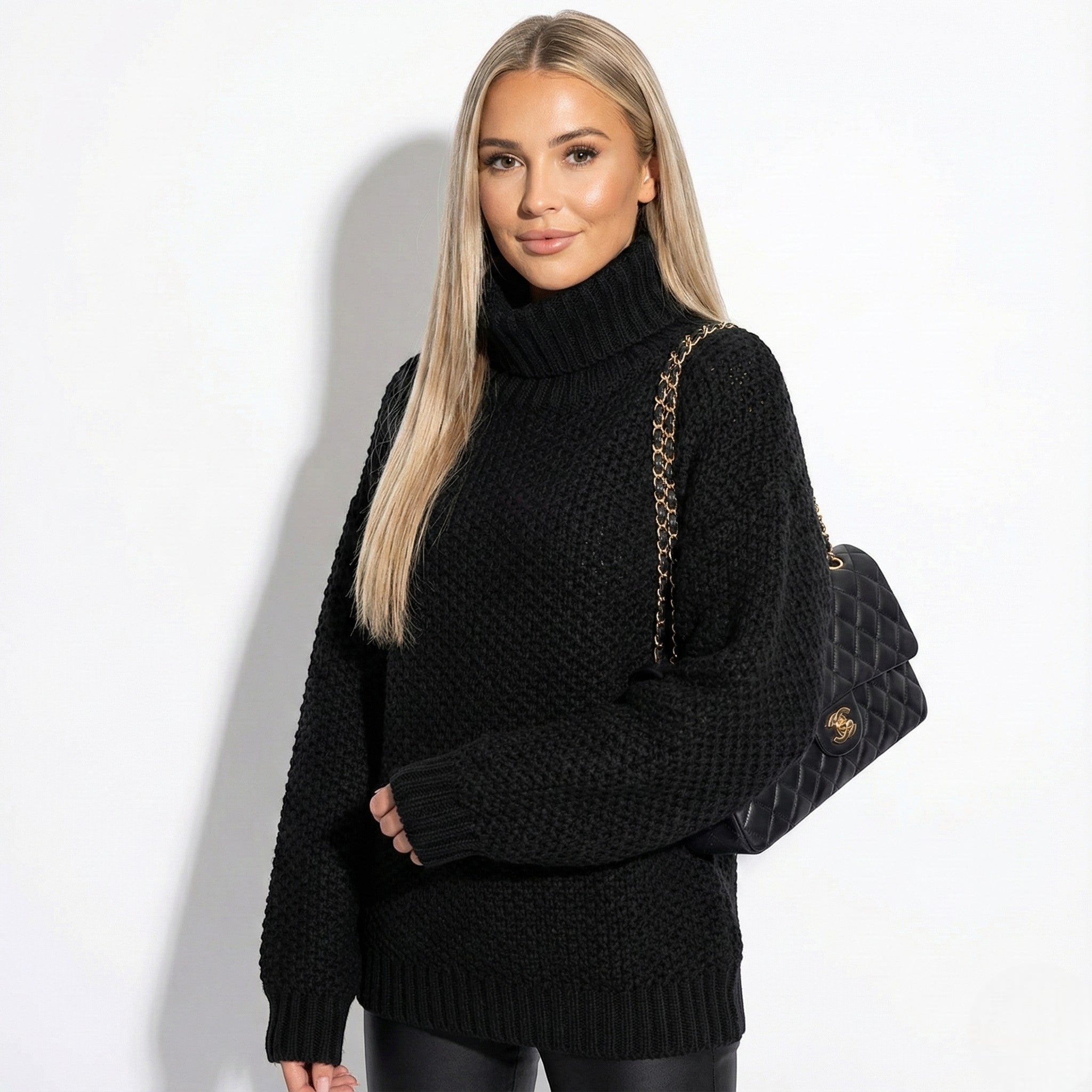 Maelle – Women’s Wool Turtleneck Jumper in Chunky Knit - Sweater - Black - Jones & Smith