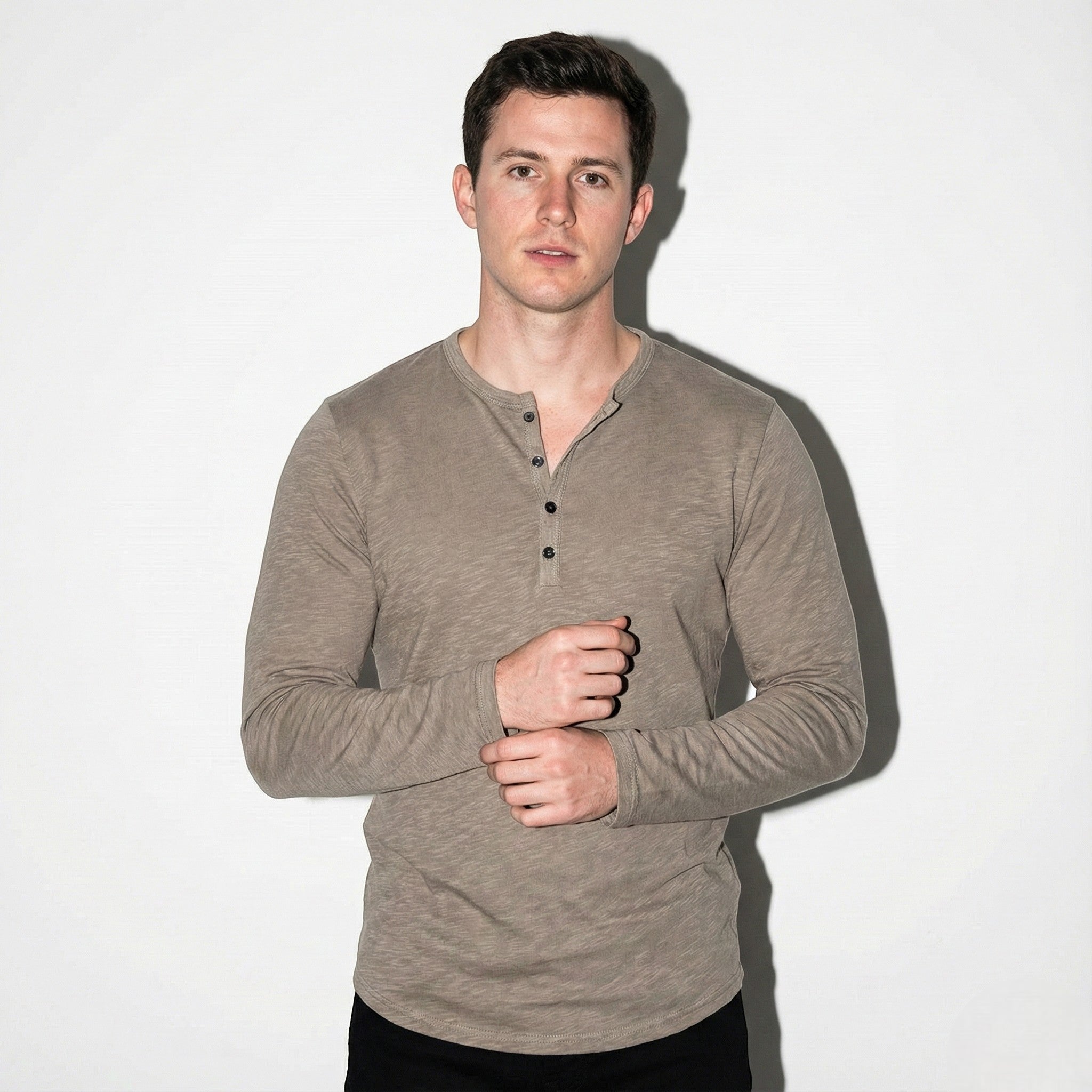 Samuel - Men’s Long Sleeve Button - Front Shirt - Shirt - Khaki - Jones & Smith