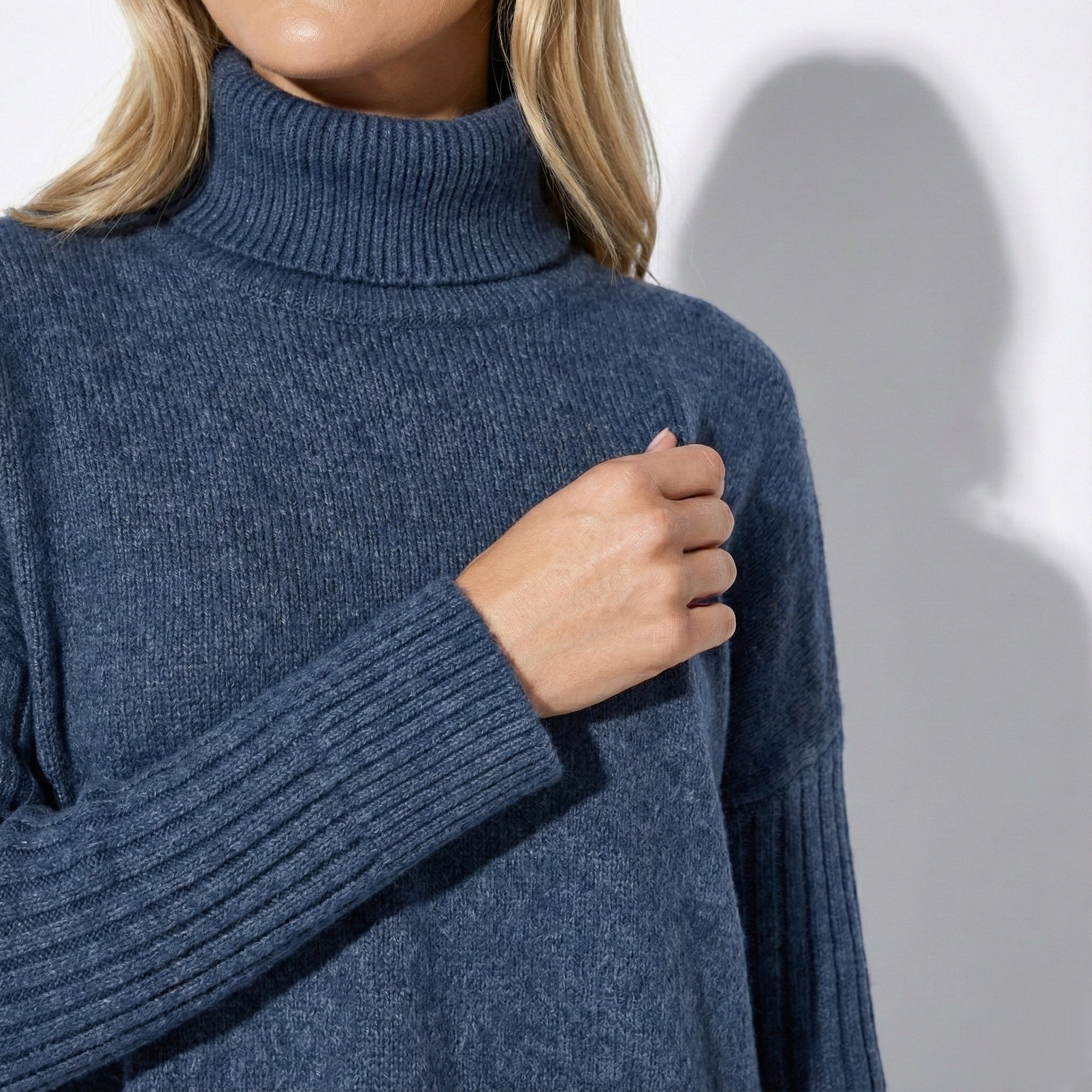 Sorelle – Women’s Wool Turtleneck Jumper for Winter - Sweater - Navy - Jones & Smith