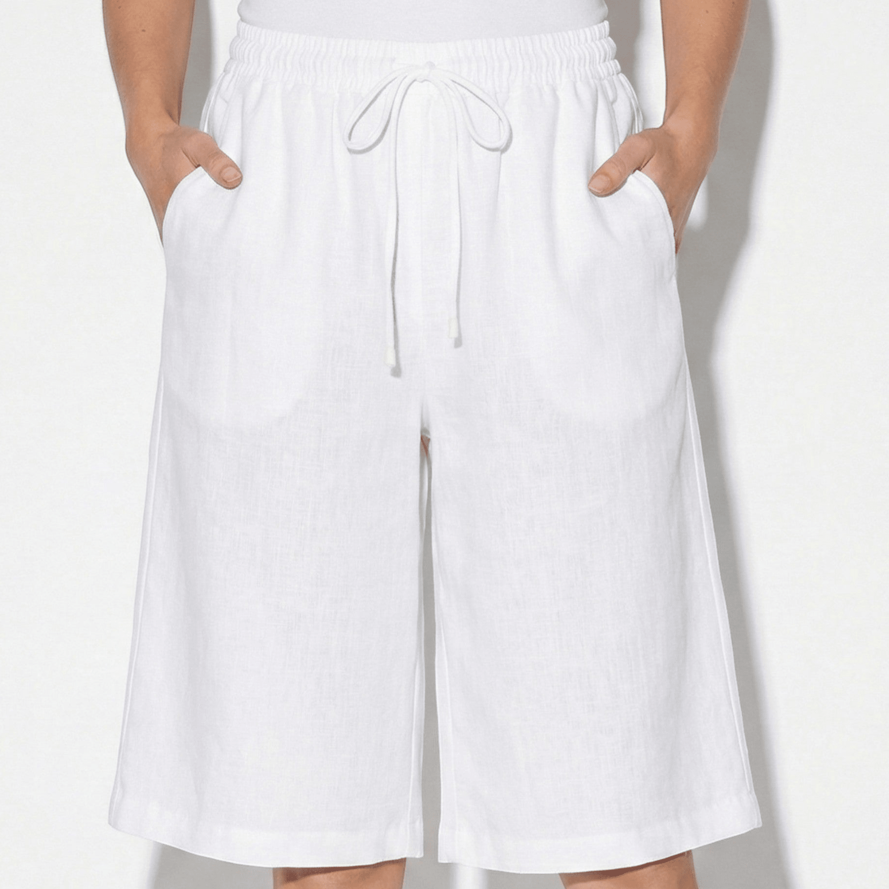 Alice - Women's Knee - Length Shorts with Drawstring - Shorts Women - White - Jones & Smith