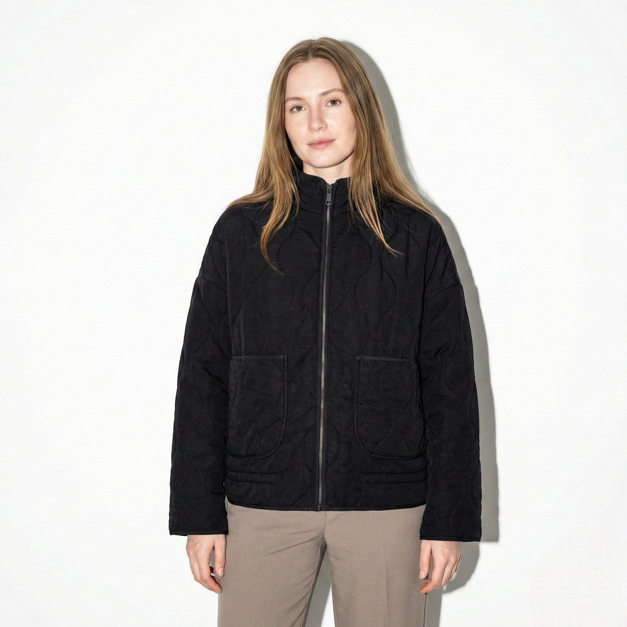 Amelia - Women's Vintage Quilted Jacket with High Collar and Zip - Jacket - Black - Jones & Smith