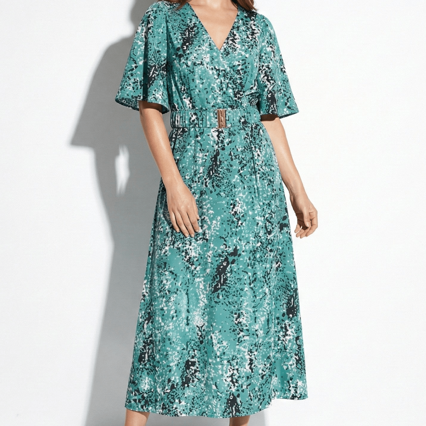 Annabelle - Women's Relaxed Long Sleeve Maxi Dress - Dress - Green - Jones & Smith