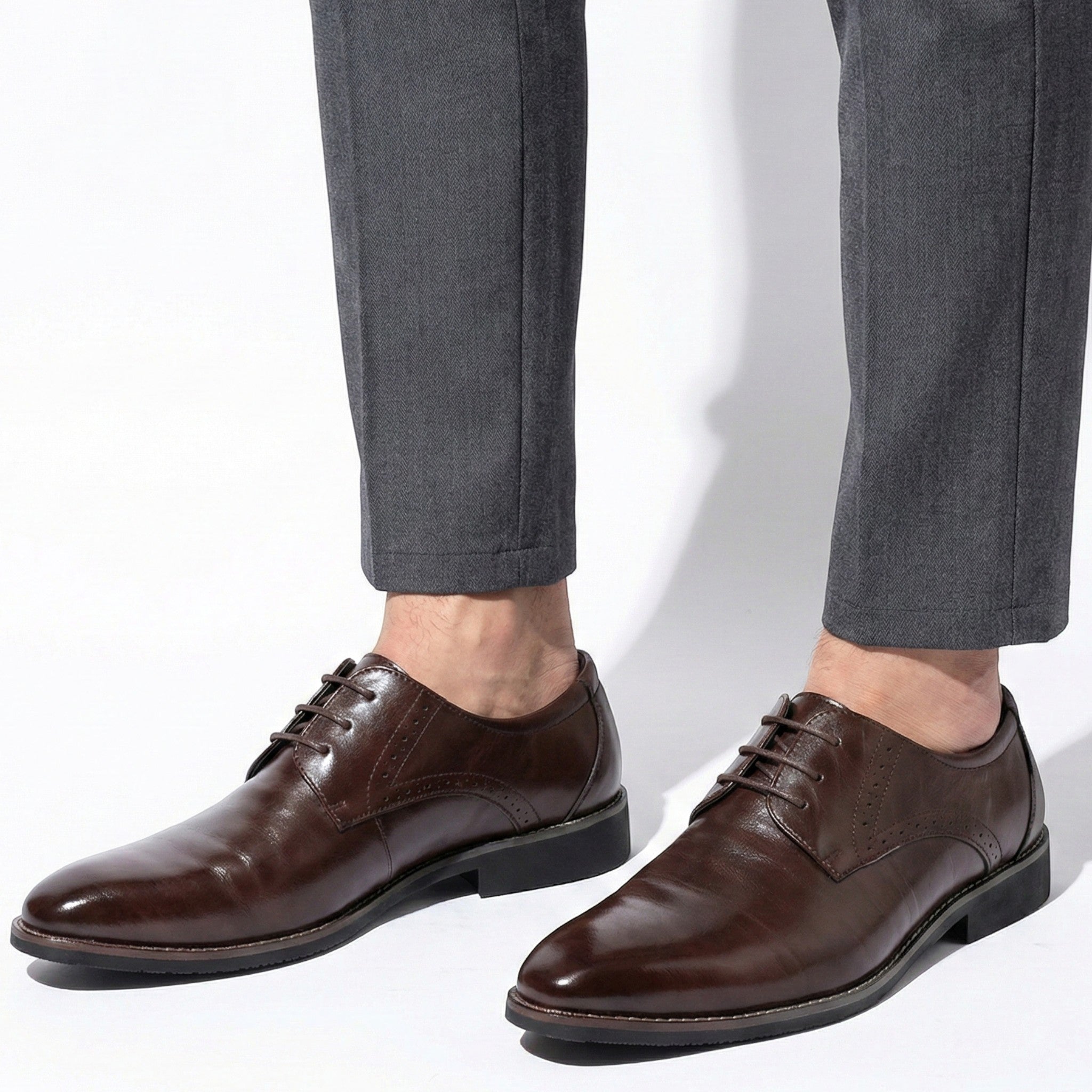 Arthur - Men's Refined Derby Shoes with Subtle Brogue Detailing - Schoenen heren - Brown - Jones & Smith