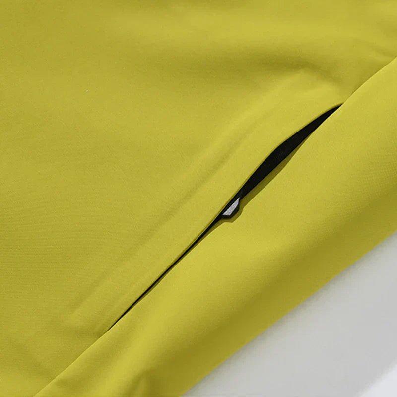 Chloe - Women’s Minimal Winter Ski Jacket - Ski Jacket - Yellow - Jones & Smith