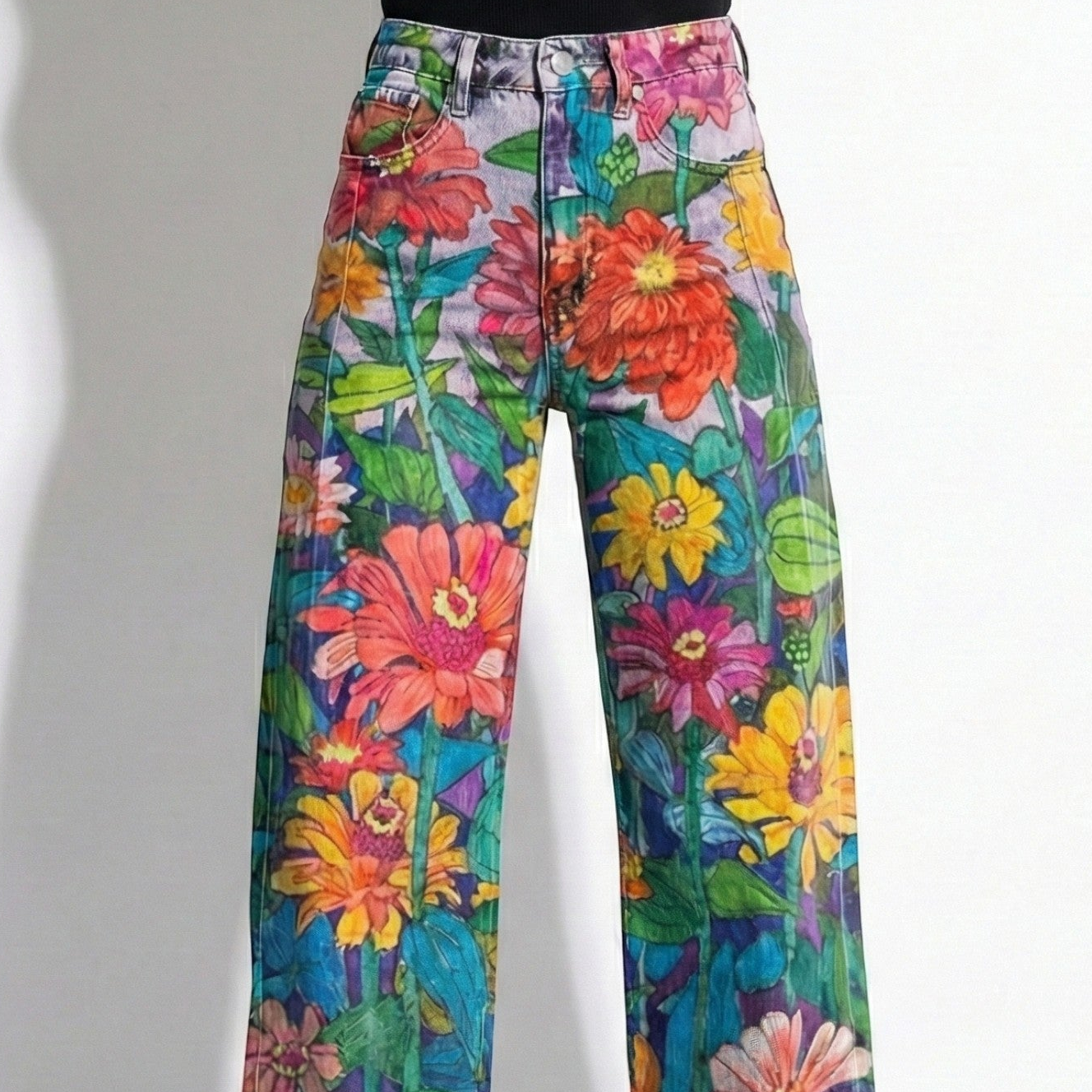 Daisy - Women's Baggy Jeans with Floral Pattern - Pants - Daisies - Jones & Smith