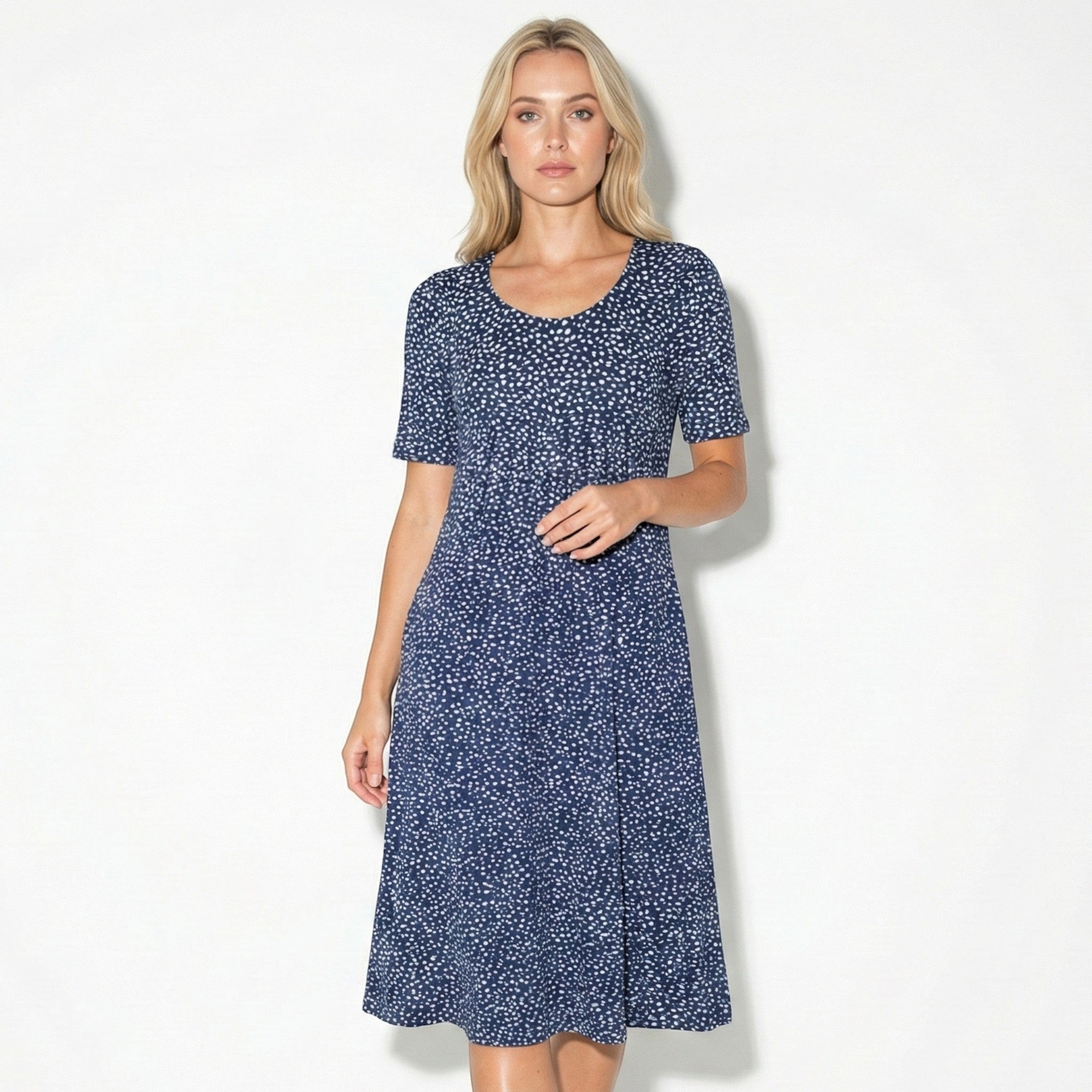 Daisy - Women's Floral Midi Dress with Short Sleeves - Dress - Blue Polka Dots - Jones & Smith