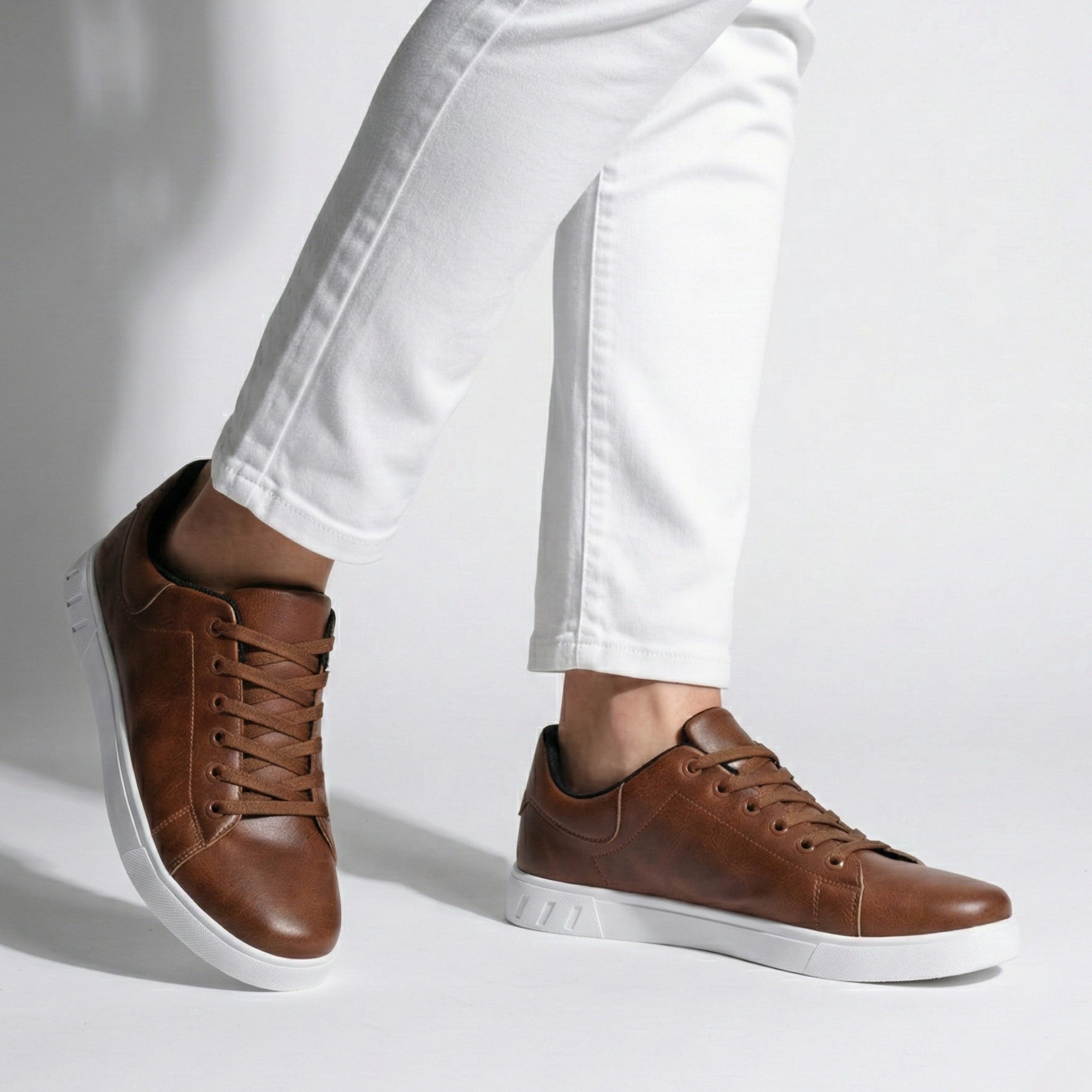 Edward - Men's Leather Low - Top Sneakers - Shoes - Brown - Jones & Smith