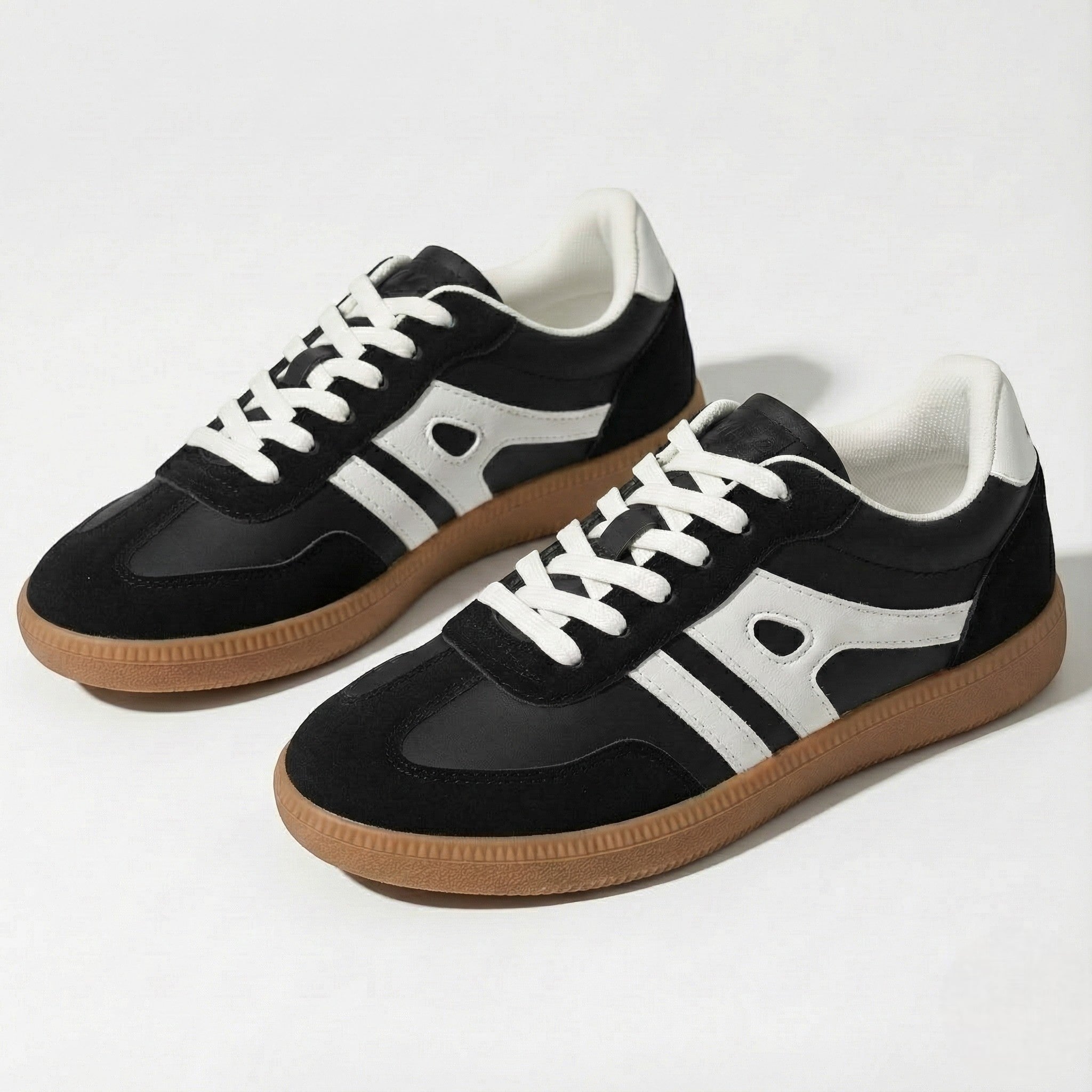 Erin - Women's Sneakers with Arch Support - Shoes - Black - Jones & Smith