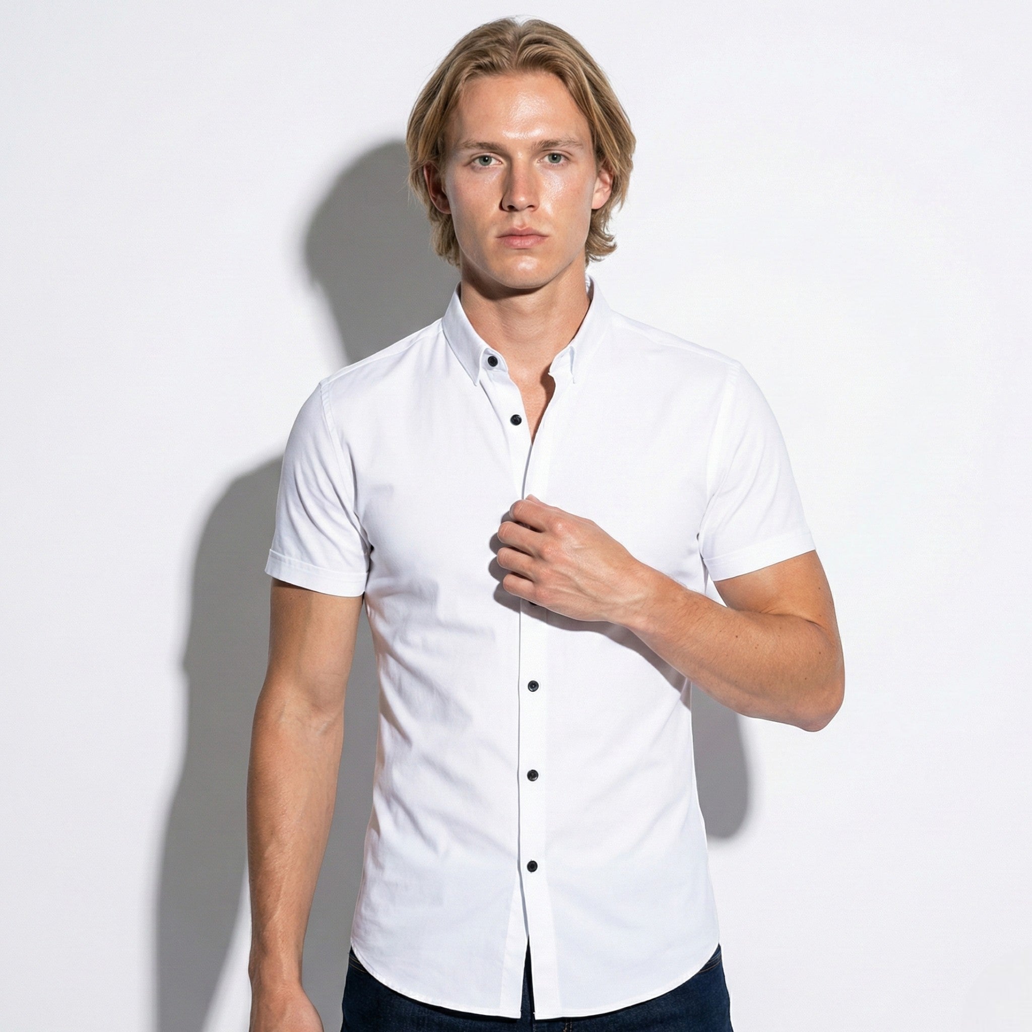 Gerald - Men's Slim - Fit Short Sleeve Shirt with Button Front - Shirts - White - Jones & Smith