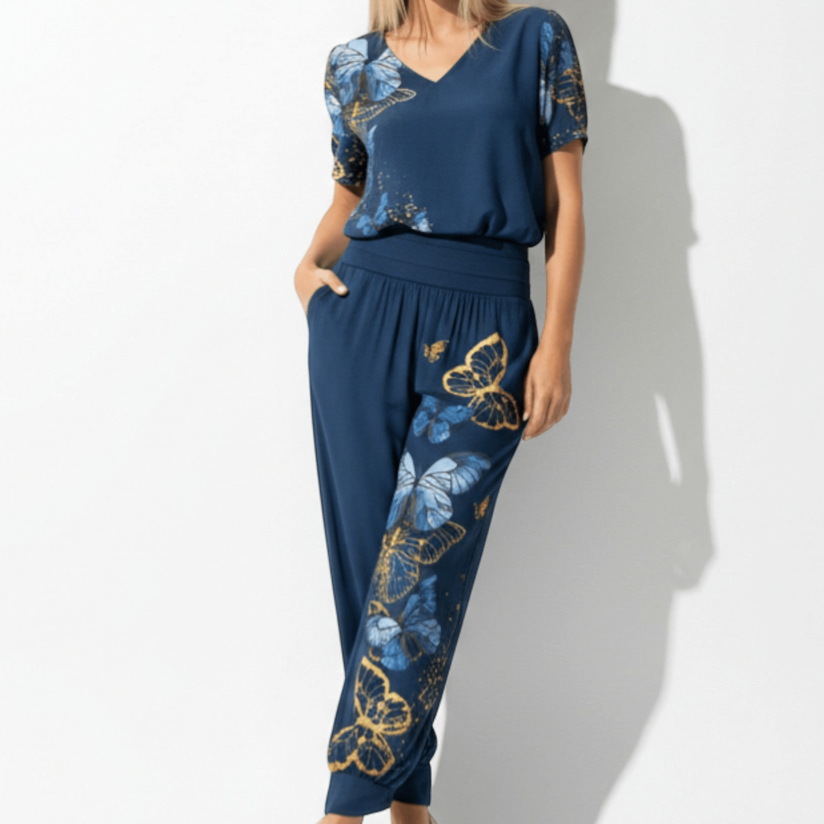 Harriet - Women's Fashionable Blouse and Trousers Set - Sets - Blue - Jones & Smith