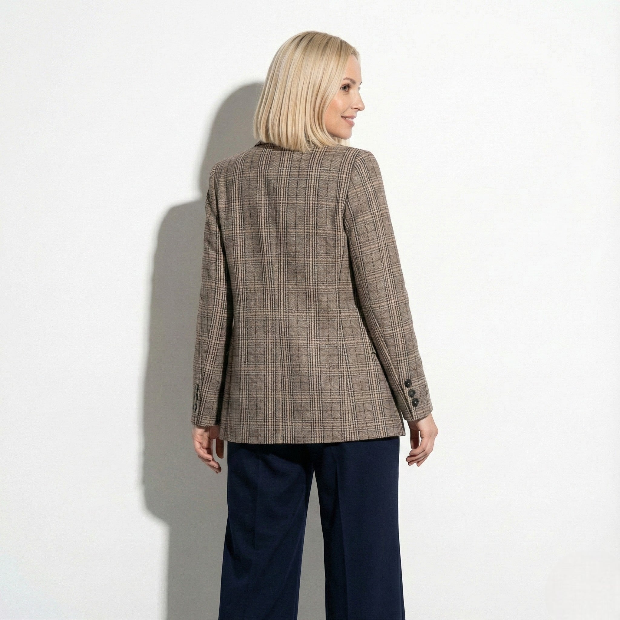 Mia - Women's Elegant Plaid Blazer with Front Pockets - Jackets & Blazers - M - Jones & Smith