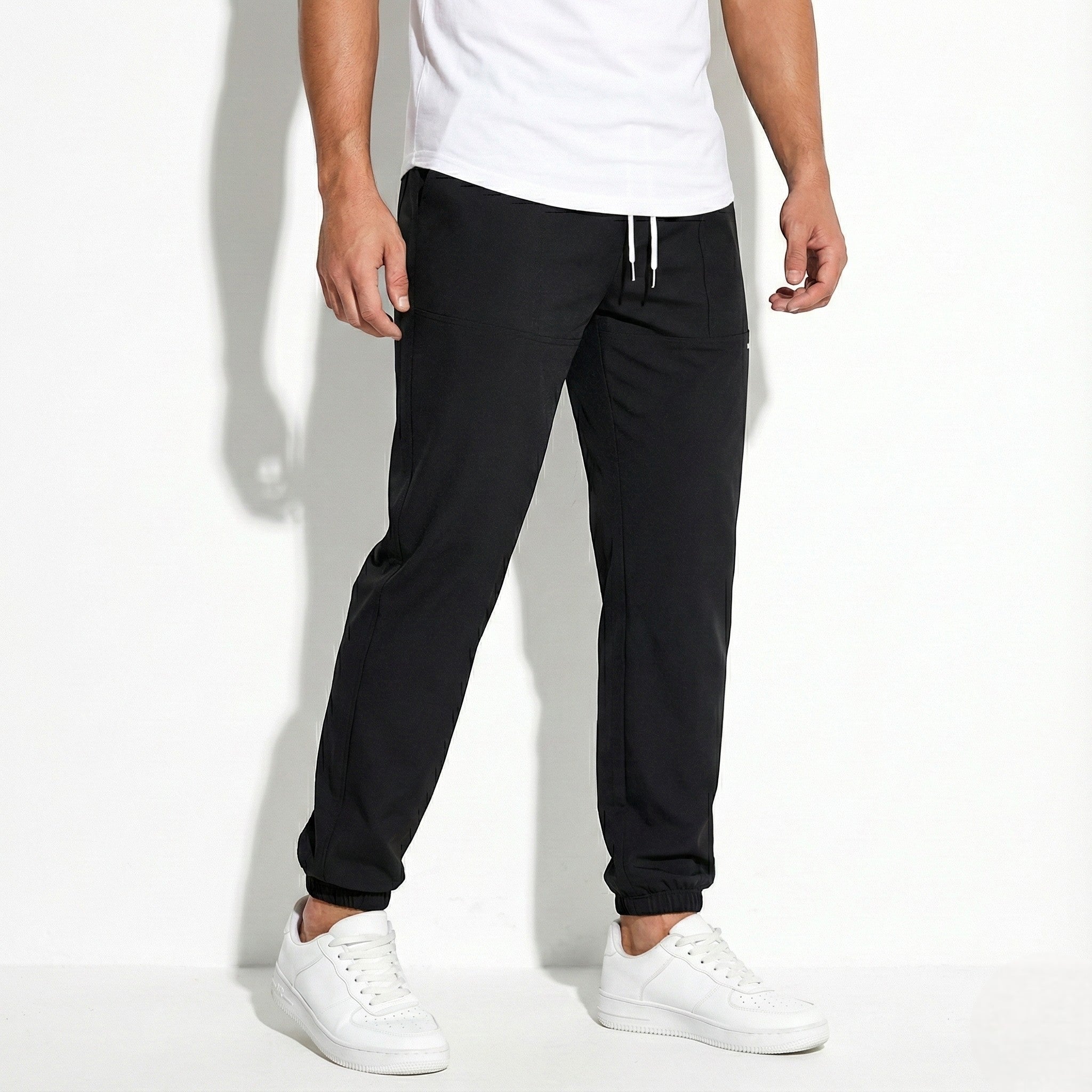Robert - Men's Relaxed Fit Trousers with Pockets - Pants - Black - Jones & Smith